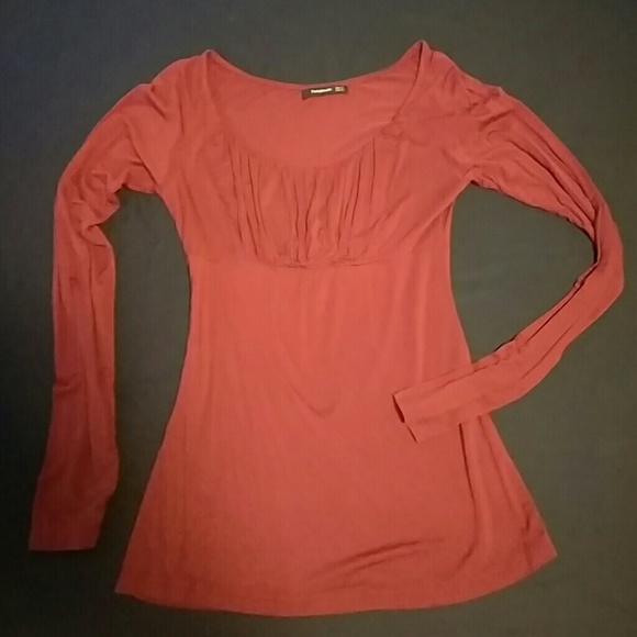Awesome burgundy top