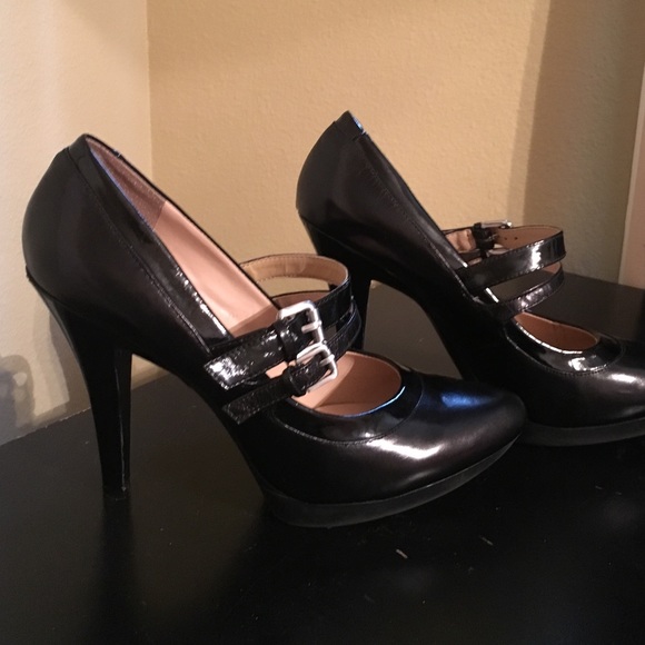 Nine West Black shoes