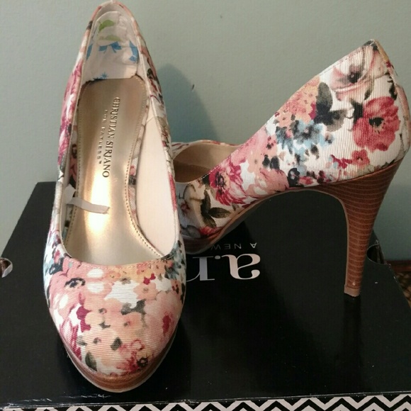 Floral design heels