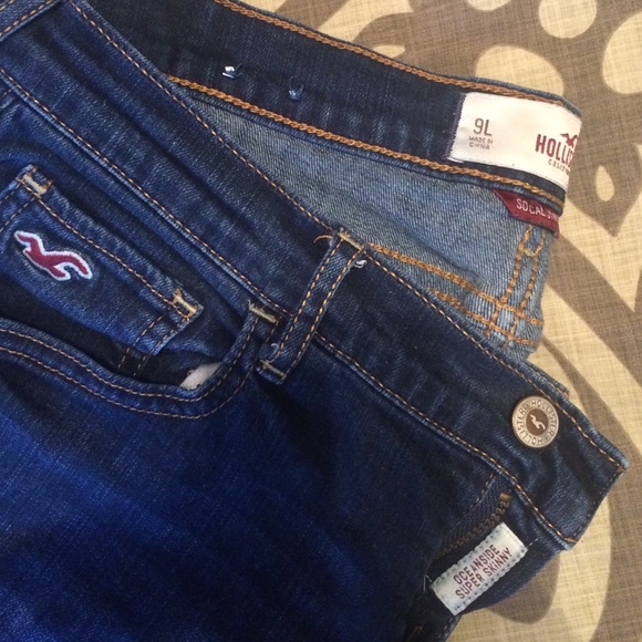 Size 9L hollister jeans