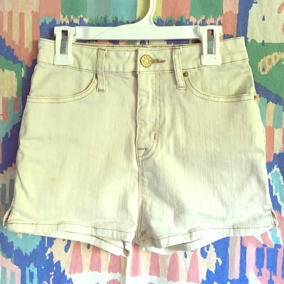 🌈BUNDLE FREE🌈BDG Super High Rise Jean Shorts