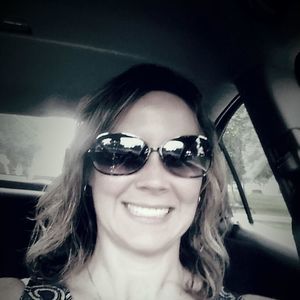 Meet your Posher, Angie