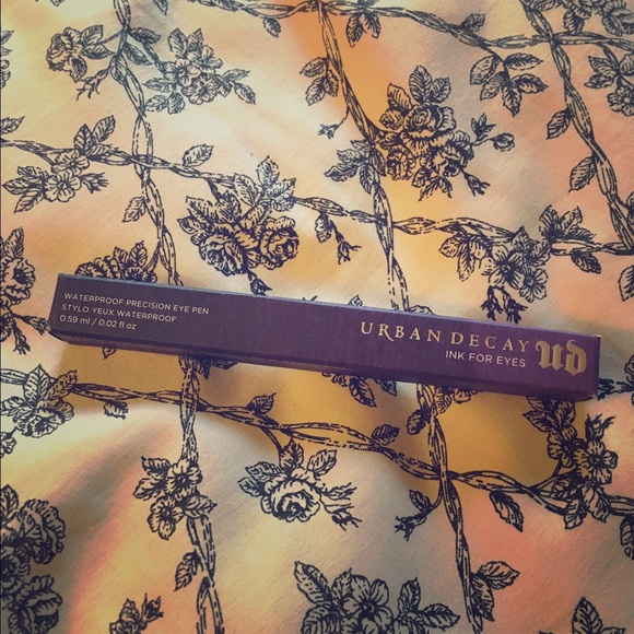 Urbana decay water proof precision eye pen