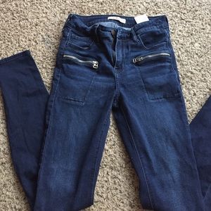 High wasted skinny jeans