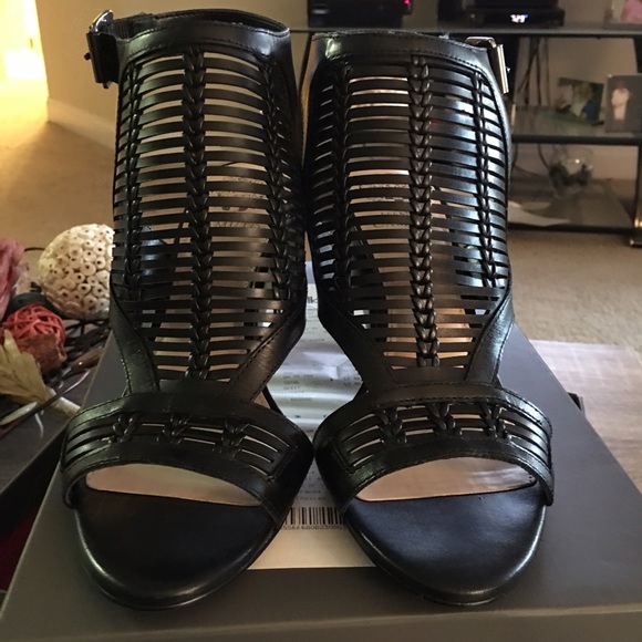 Vince Camuto "Estora" Cone-Heel Leather Sandal - Picture 4 of 4