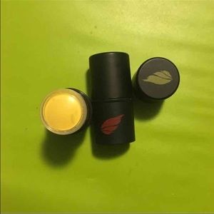 Face paint/eye black