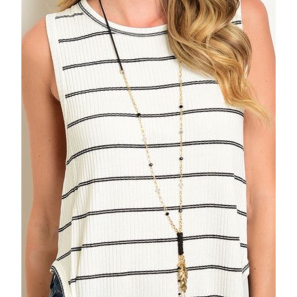 Sale! Cream & Black Ribbed Top - Picture 3 of 3