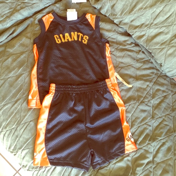 NWT Giants set