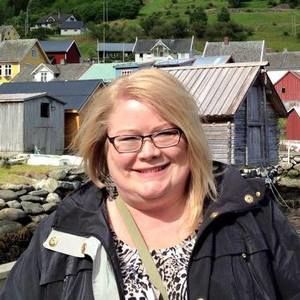 Meet your Posher, Elizabeth