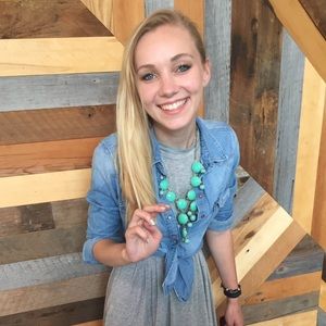 Meet your Posher, Hope