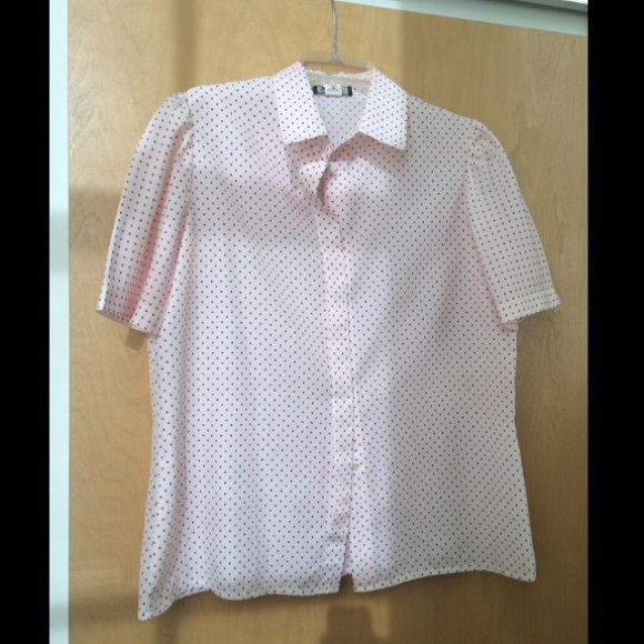 ❣Adorable vintage red polka dot silky top❣