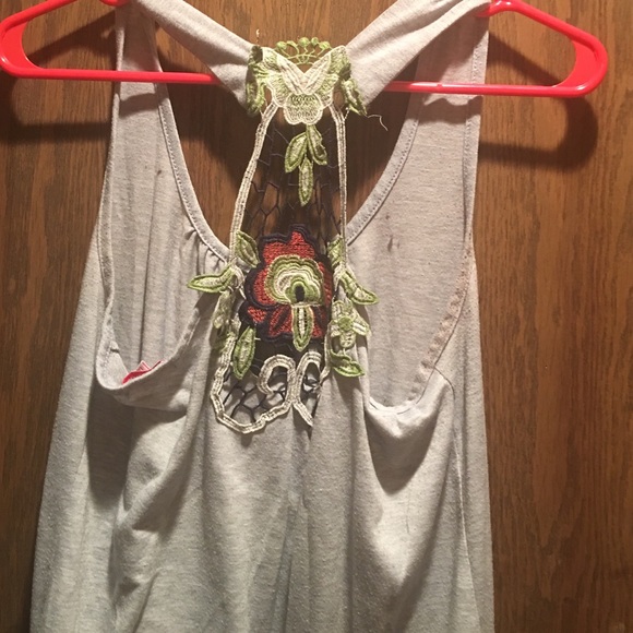 Tank - Picture 2 of 2
