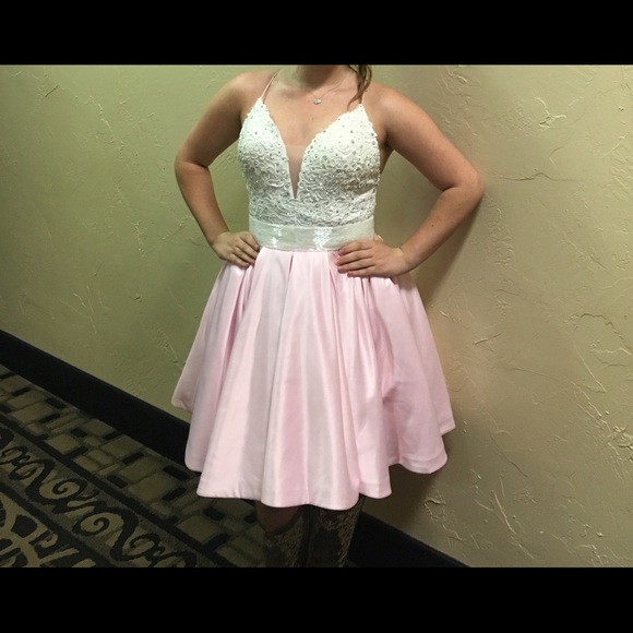 Super cute appearance dress or homecoming dress!!