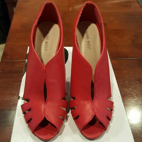 Nine West Peep Toe Bootie - Picture 3 of 4