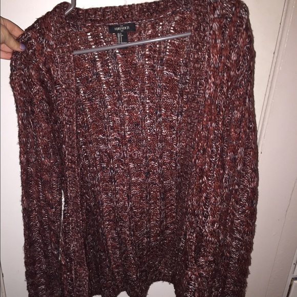 Long sweater with pockets