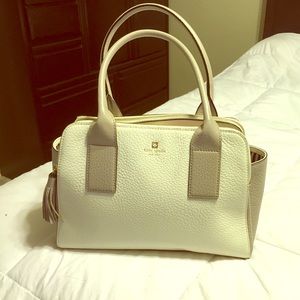 Hand bag