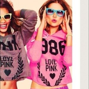 Cropped VS Pink Hoodie