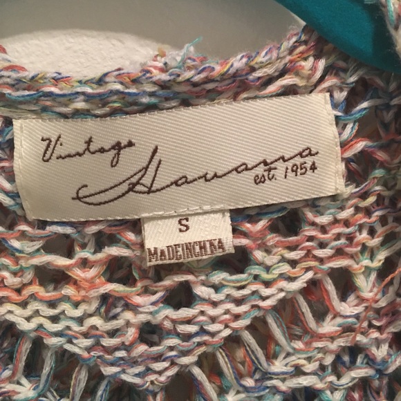 Multicolred crochet cardigan with a hoodie - Picture 2 of 4