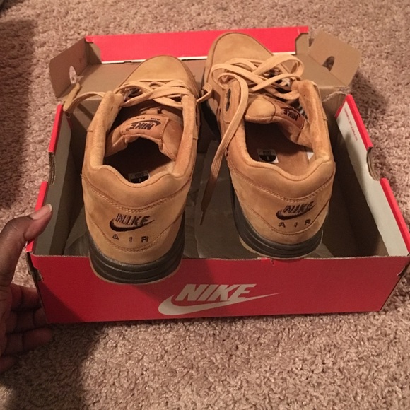 Wheat Suede Air Max 90s - Picture 3 of 3