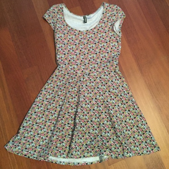 Casual Dress - Picture 2 of 3