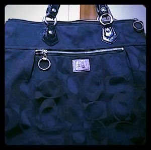 "FLASH SELL"COACH BLACK POPPY