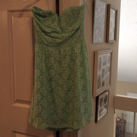 Strapless mint green dress!