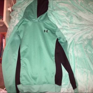 💚UNDER ARMOR SWEATSHIRT💚