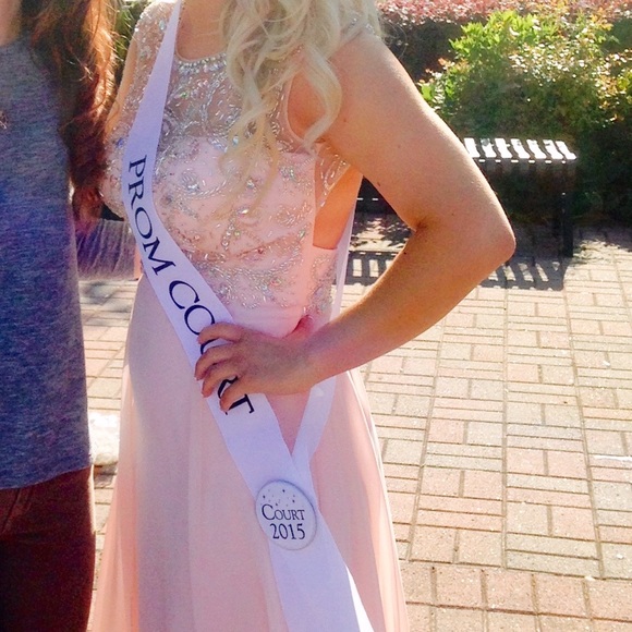 Prom dress - Picture 1 of 1