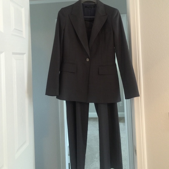 Anne Klein 2 piece suit