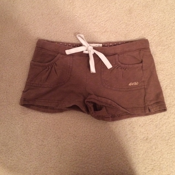 Brown shorts w/ the aero logo perfect for lounging