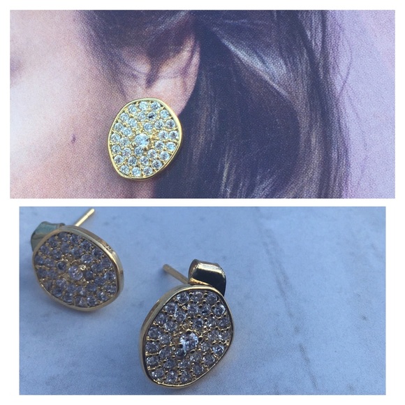 Stud Earrings - Picture 1 of 4