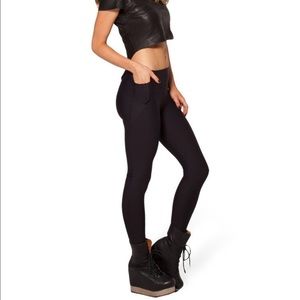 🚫SOLD ON MERC🚫 BlackMilk Matte Pocket Leggings
