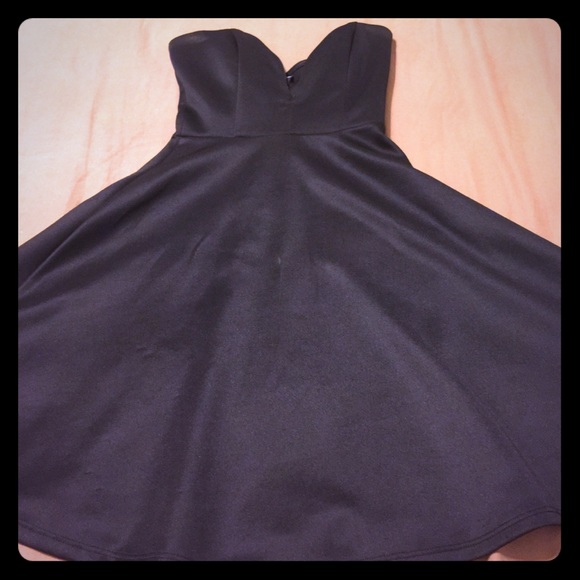 Strapless dress