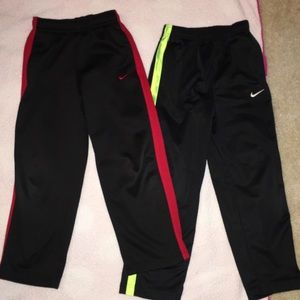 Gently used Nike Boys pants. Size 6.