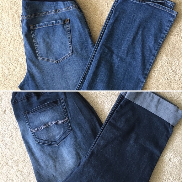 💞MATERNITY BUNDLE!💞 2 pairs of jeans!