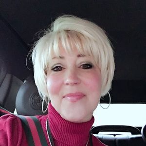 Meet your Posher, Donna