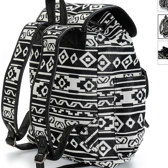 Hike,Beach,Books Black and White w Blk Trim. - Picture 7 of 12