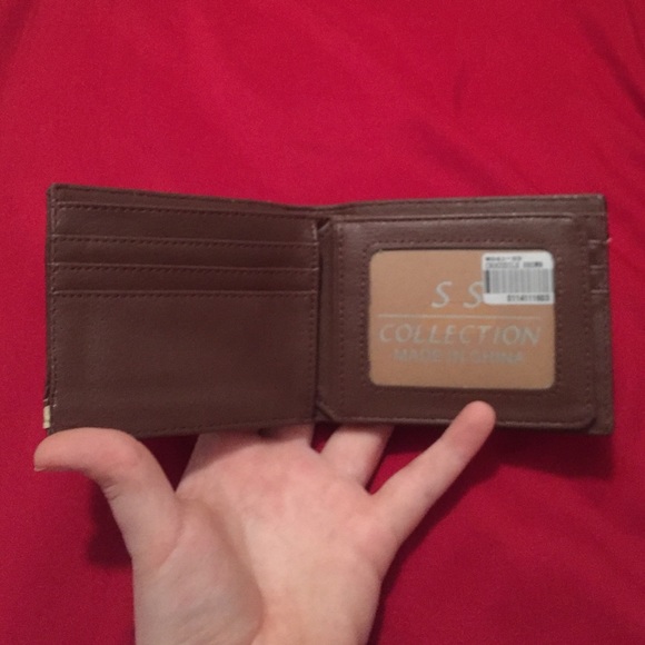 Decorated Wallet - Picture 2 of 4