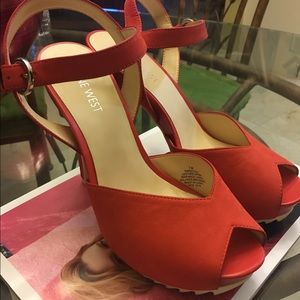 Nine West Coral Peep toe slingback heels