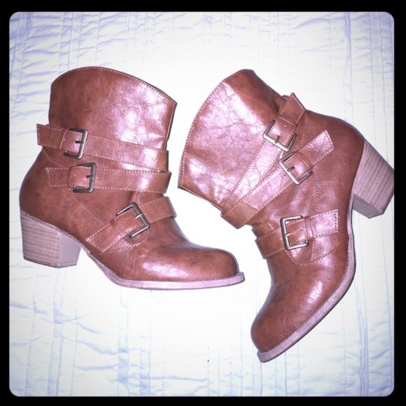 Brown 2" booties with buckles and straps