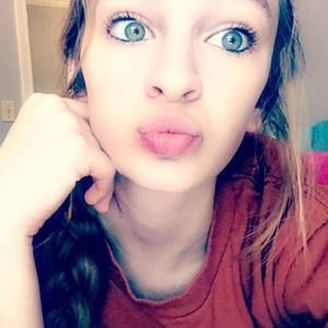 Meet your Posher, Alletta