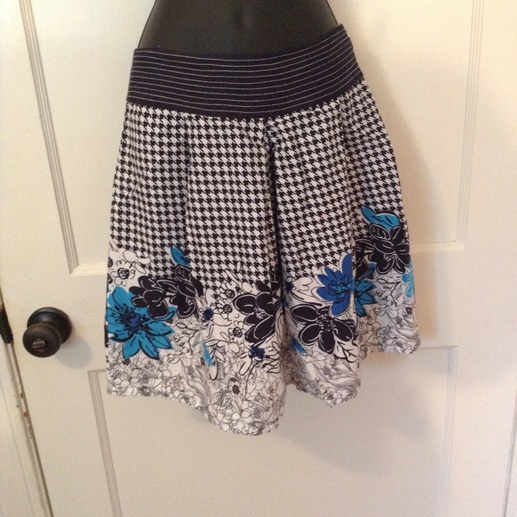 Petite Sophisticate size 0 skirt