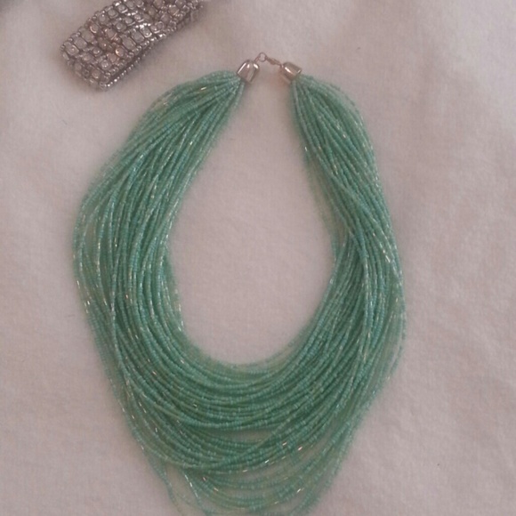 Beaded necklace nwot