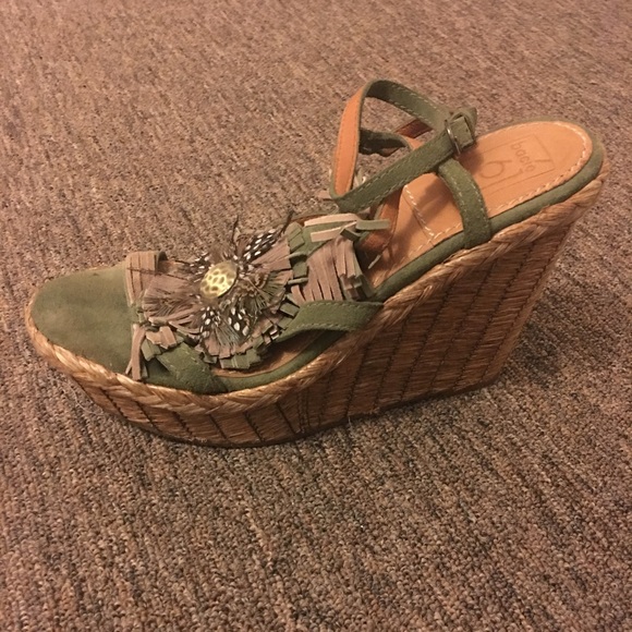 Wicker wedges