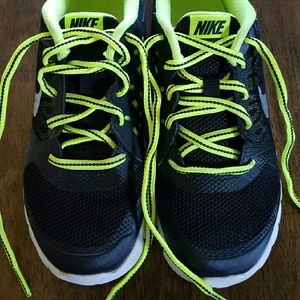 Boys Nike tennis shoes
