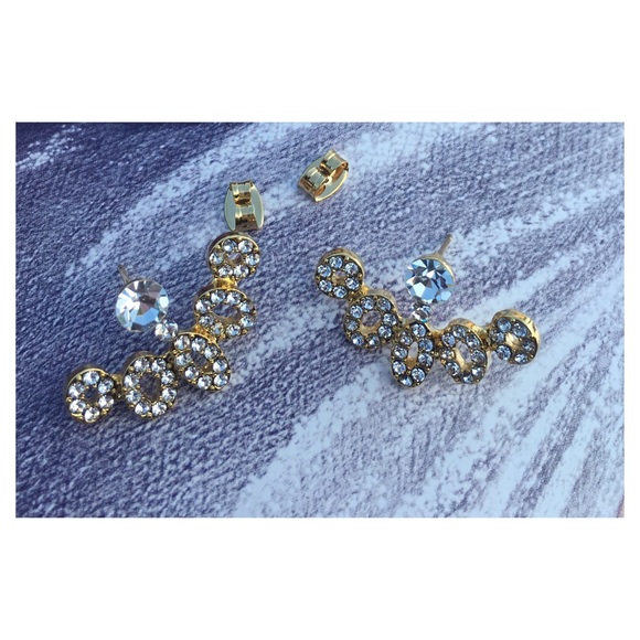 Gold Fan Stud Earrings - Picture 2 of 4