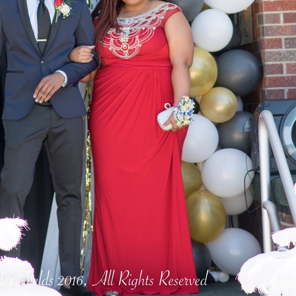 Red plus size prom dress - Picture 3 of 3