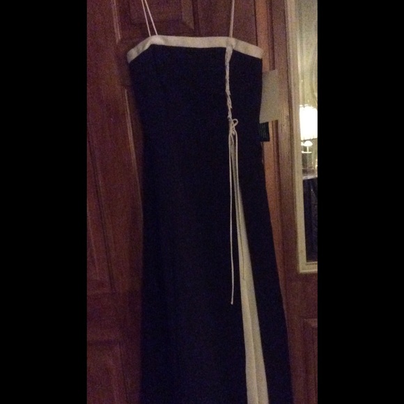 NWT Urban Girls Nites Formal Dress sz 9/10 - Picture 1 of 3