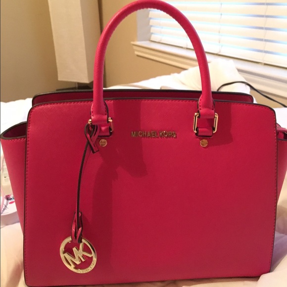 Michael Kors Selma Bag