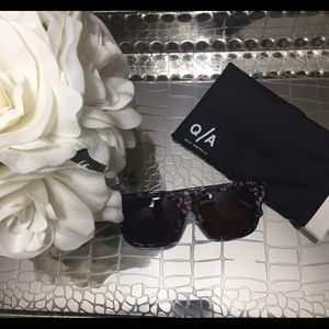 Quay Australia Eyewear with case "Wayside"